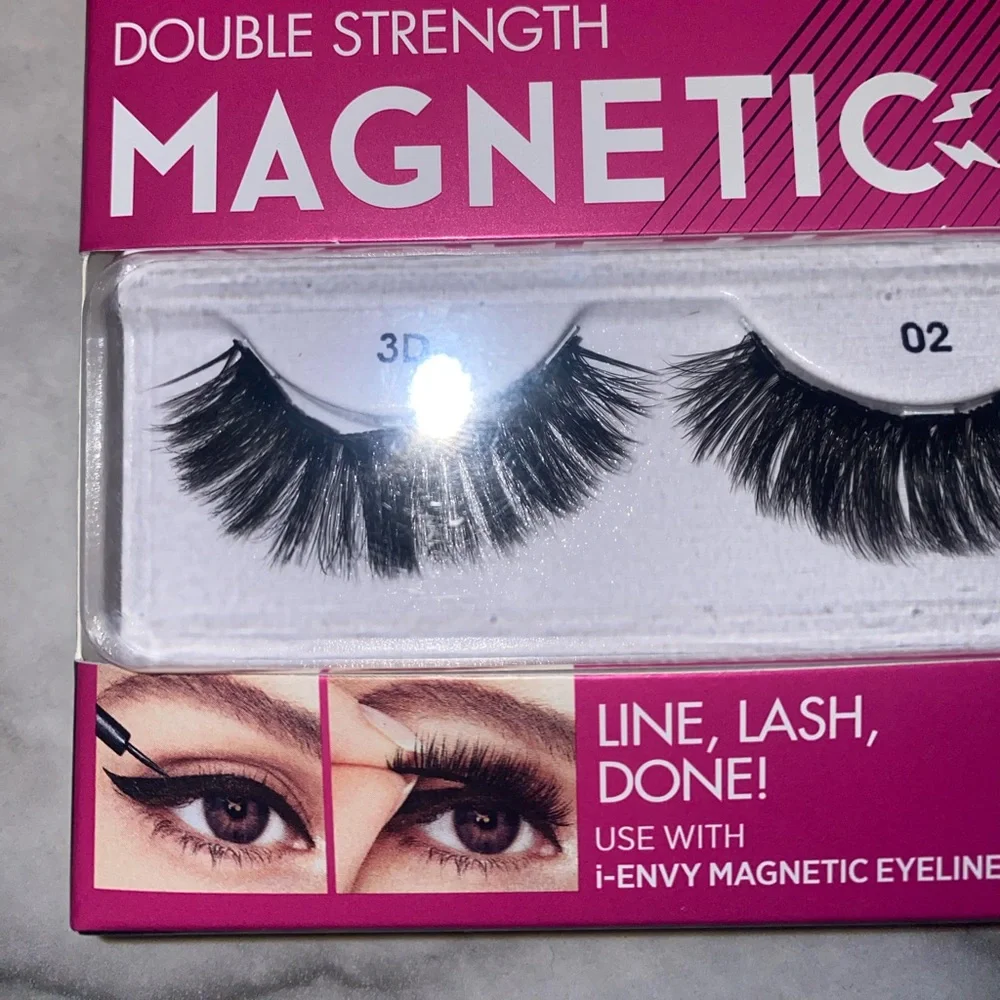 NWT - host pick 🥳-Magnetic lashes 🤩 - Picture 2 of 4